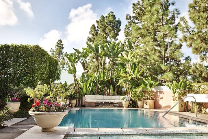 Private pool